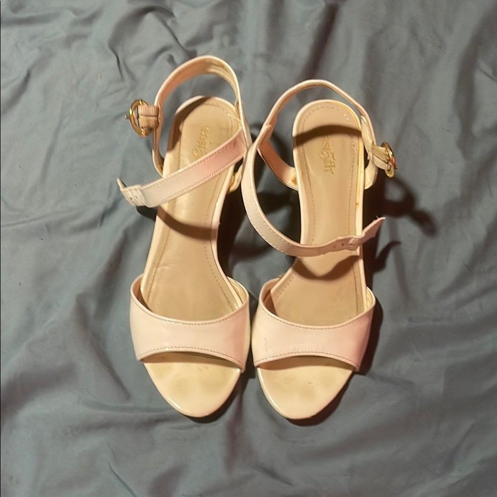 Elegant Cream Sandals